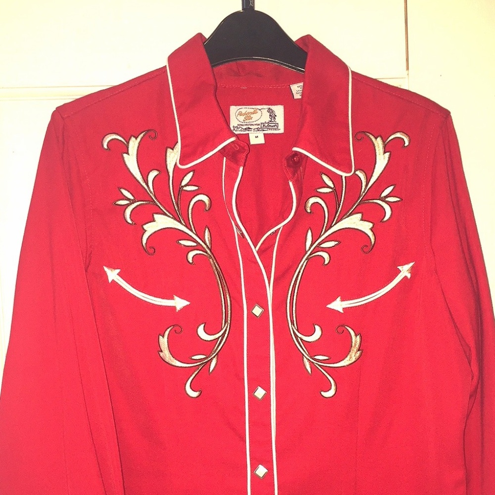 GORGEOUS Red Panhandle Slim Western Shirt - Size M